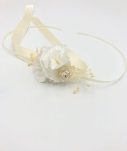 Bracelet de demoiselles d'honneur Candide en fleurs séchées et stabilisées