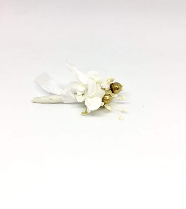 Boutonnière de mariage Aura - Les Fleurs Dupont - Fleurs séchées et sabilisées