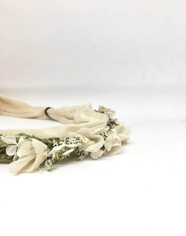 Couronne de fleurs voile Billie - hotographie Anaïs NanniniCollaboration entre l'Amoureuse by Ingrid Fey et les Fleurs Dupont - Couleur blush
