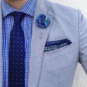 The Dark Knot - Porter une boutonnière de marié - Style casual