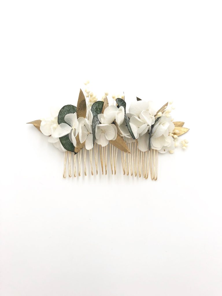 Peigne de fleurs stabilisées Opaline aux tons végétal et blanc