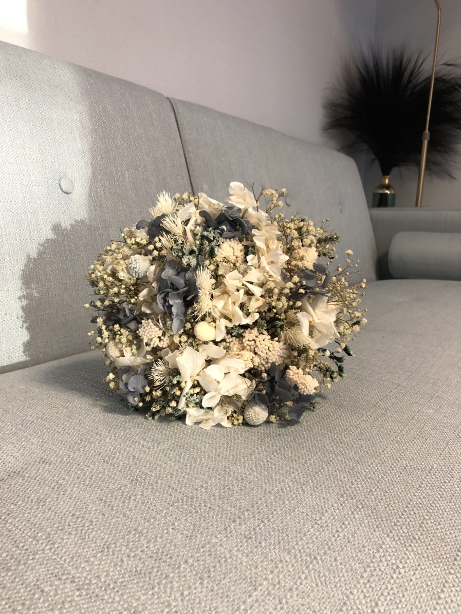 Bouquet en fleurs stabilisées et séchées Horizon pour la mariée