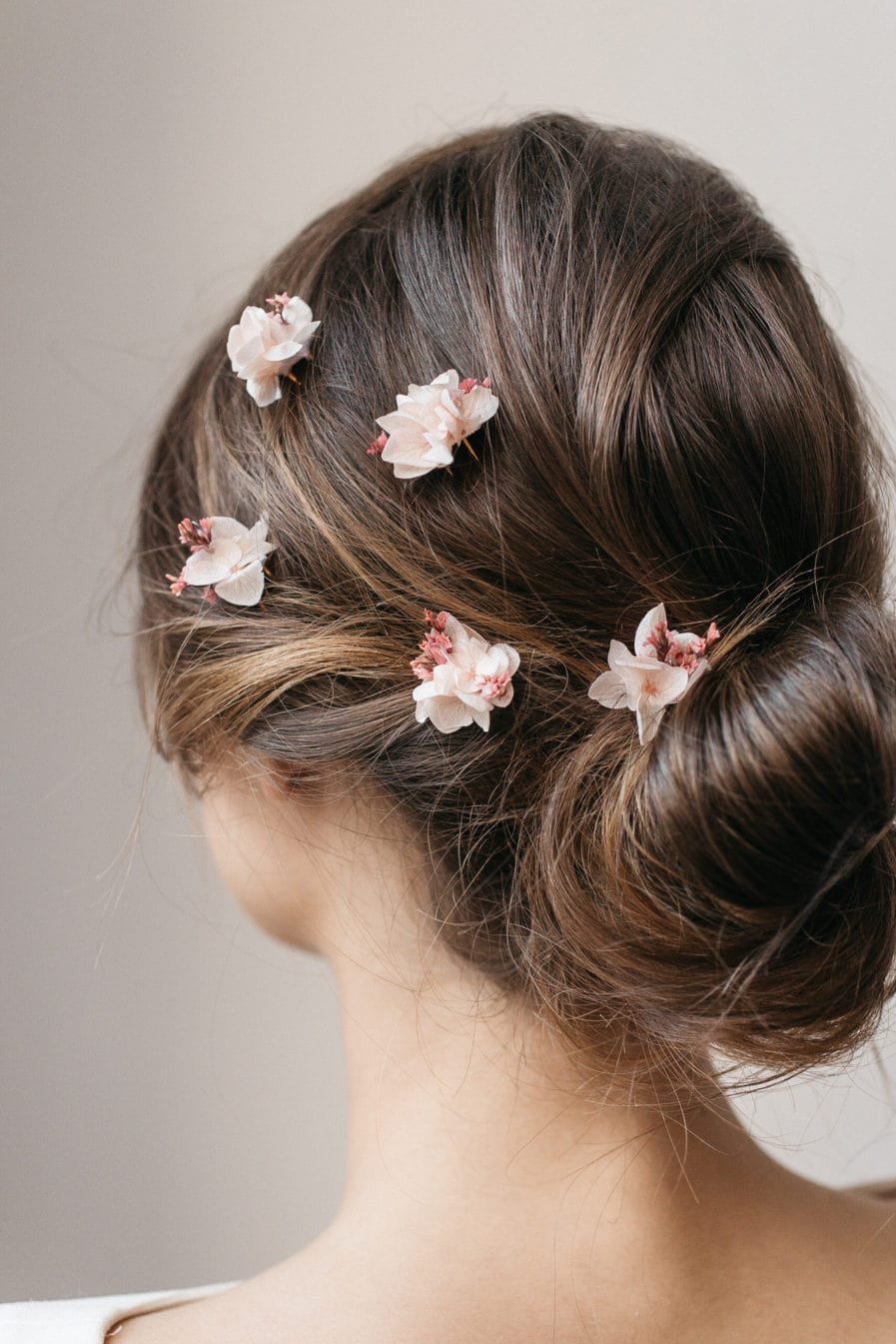 Pics à cheveux de mariée Quartz en fleurs stabilisées