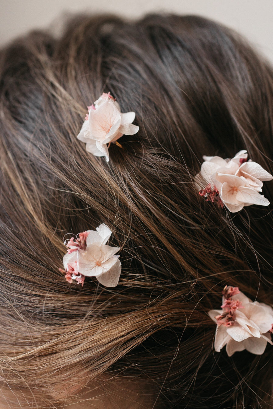 Pics à cheveux en fleurs stabilisées Quartz