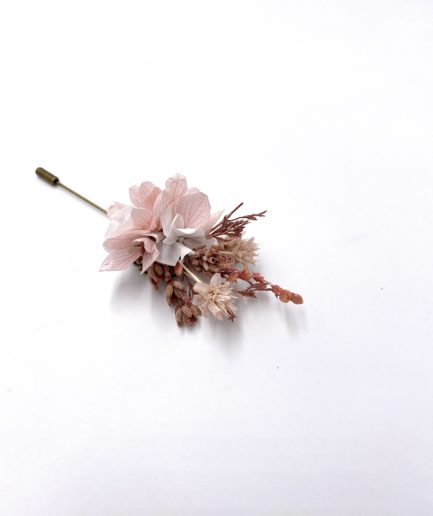 Boutonnière broche Chérie en fleurs séchées