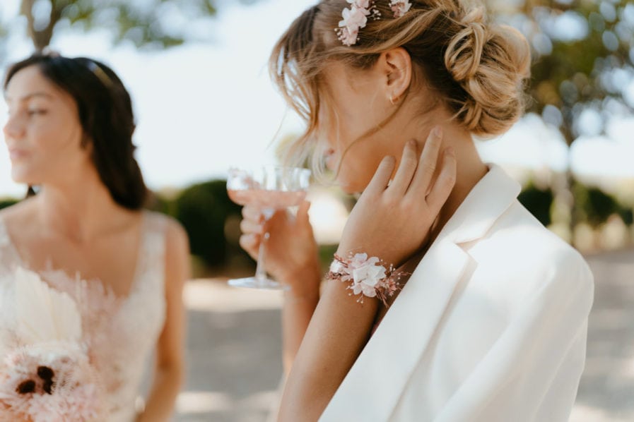 Bracelet de demoiselles d'honneur Chérie en fleurs stabilisées et séchées