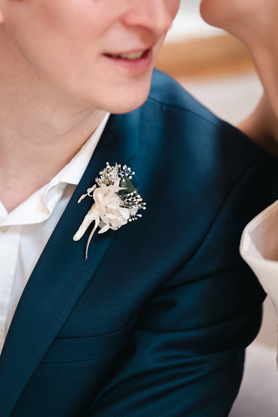 Boutonnière Calypso du témoin et du marié