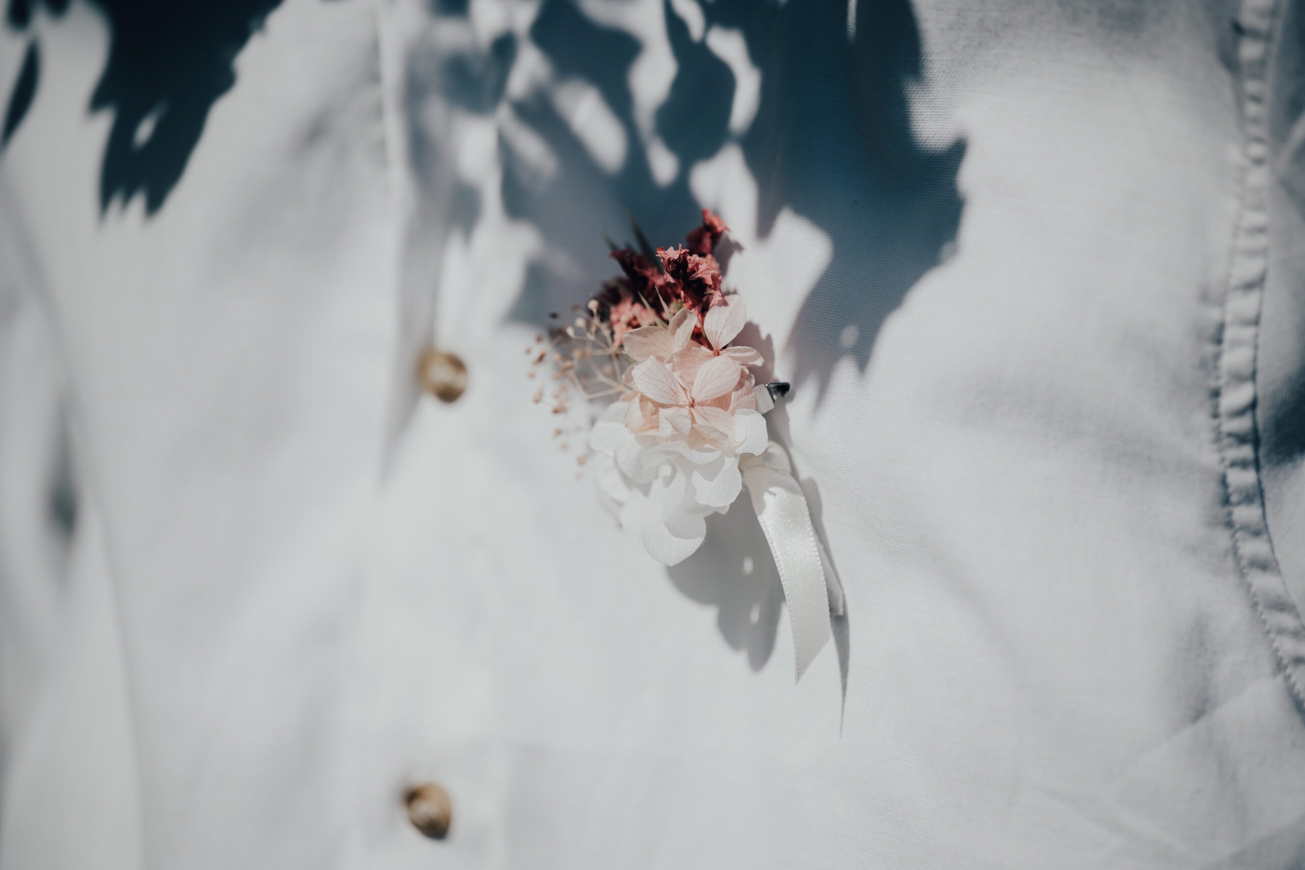 Boutonnière du marié Jardin