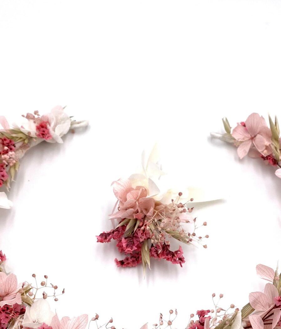 Boutonnière Jardin pour le marié en fleurs séchées